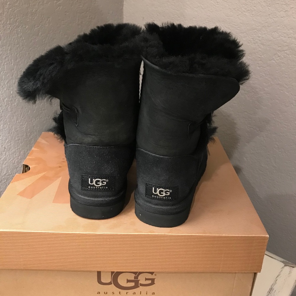 Bailey Button Ugg - image 2